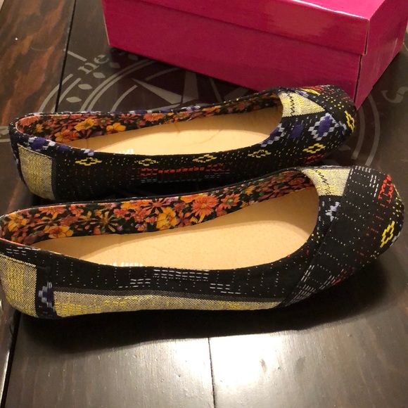 SOS Patchwork Ballet Flats - Picture 5 of 6